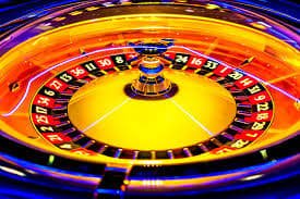 Antarmuka permainan mesin arcade di platform paludewa919 dengan panel kontrol dan layar permainan yang responsif